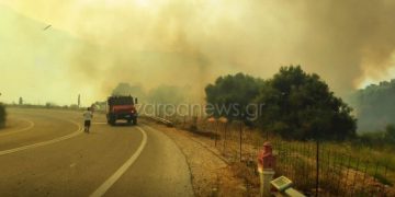 Εκτός ελέγχου η φωτιά στην Κρήτη: Εκκενώθηκαν σπίτια[video]