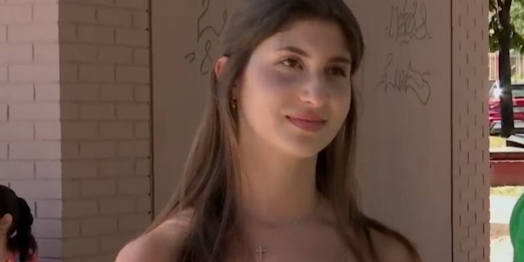 Πανελλαδικές 2021: Η πρώτη των πρώτων-Με 19,9 στη Νομική![video]