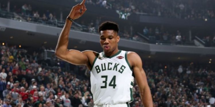 Συγκλονιστικός Γιάννης: Η μαμά μου πουλούσε πράγματα στους δρόμους-Να πιστεύετε στα όνειρά σας