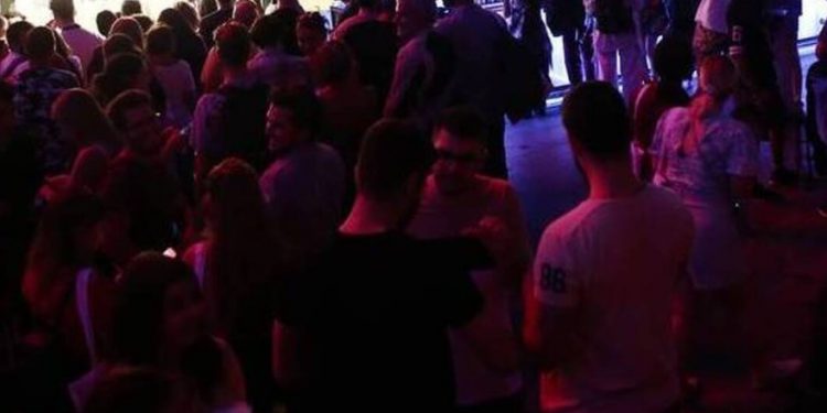 Alldaynews.gr Μόνο με καθήμενους από 8 Ιουλίου οι χώροι διασκέδασης – Κυρώσεις από την 1η παράβαση