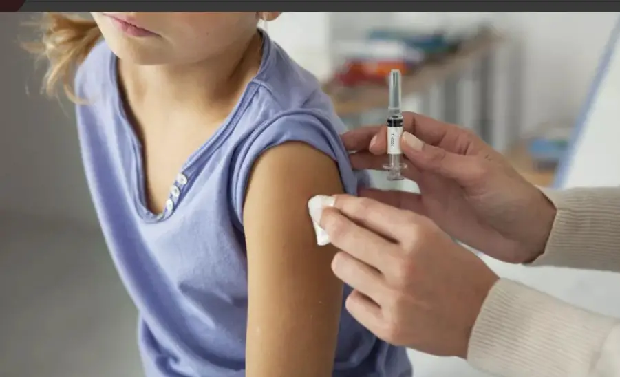 Πιστοποιητικά εμβολιασμού: Για ποιους λήγουν στους 9 και για ποιους στους 7 μήνες
