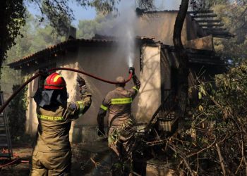 Φωτιά σε Σταμάτα – Ροδόπολη – Διόνυσο: Συνελήφθη ένας μελισσοκόμος