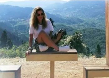 Σοκαριστική ανάρτηση με φωτογραφία απο παιδική φίλη της Γαρυφαλλιάς:«Αύριο θα είμαι εγώ»