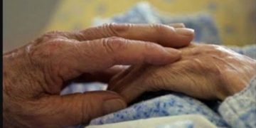 Alldaynews.gr Μοναξιά μέχρι και το…τέλος: Πήγε στο Νοσοκομείο και είχε στην τσέπη τα χρήματα για την κηδεία της