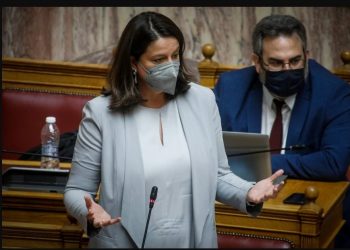 Η απίστευτη απάντηση Κεραμέως στον αριστούχο μαθητή με τα 20.988 μόρια που έμεινε εκτός ΕΜΠ