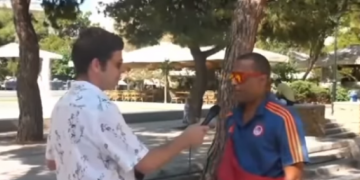 Alldaynews.gr Βίντεο έπος: Δεν εμβολιάζεται γιατί «σε κάνει ζόμπι, μπορεί να σαπίσεις»!