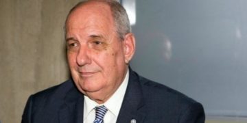 Alldaynews.gr Τέρενς Κουίκ