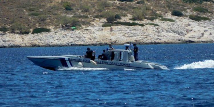 Alldaynews.gr Κρήτη: Κρίσιμες ώρες για 16χρονο παιδί-Χτύπησε τον αυχένα του σε βουτιά