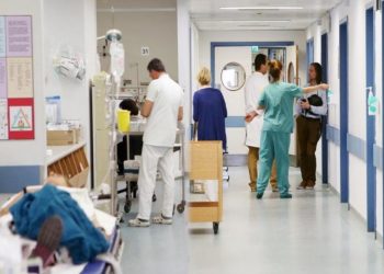 Alldaynews.gr Υποχρεωτικός εμβολιασμός: Σε άδεια άνευ αποδοχών οι υγειονομικοί που θα αρνηθούν το εμβόλιο