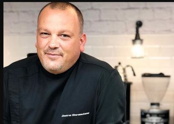 Δημήτρης Σκαρμούτσος