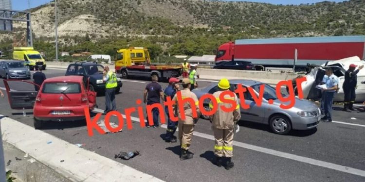 Σοβαρό τροχαίο με δύο τραυματίες κοντά στα διόδια (pics, video)