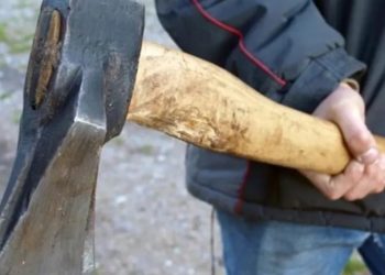 Κρήτη: Του επιτέθηκε με τσεκούρι μπροστά στα μάτια περαστικών