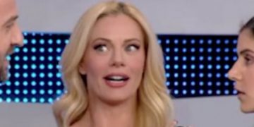 Alldaynews.gr Ζέτα Μακρυπούλια: Κατουρηθηκε πάνω της επι σκηνής-Αποκάλυψε την πιο ντροπιαστική στιγμή της