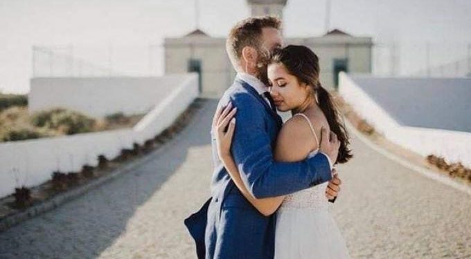 αναγνωστόπουλος-Καρολάιν