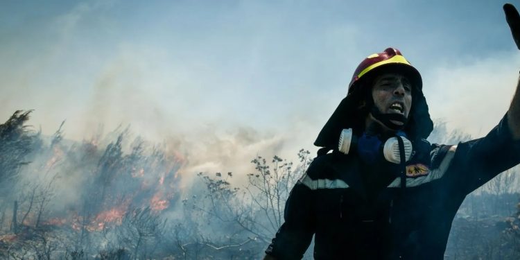 Alldaynews.gr Φωτιά-Εύβοια: «Εφιαλτική» η κατάσταση στο Νιμπορειό – Εκκενώθηκε η περιοχή, μήνυμα από το 112 (pics, vids)