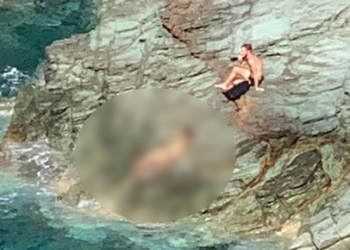 Εικόνες που σοκάρουν: Η στιγμή που οι διασώστες βρίσκουν το άψυχο σώμα της Γαρυφαλλιάς (vid-pics)