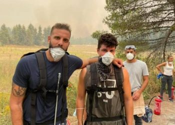 Εύβοια φωτιές: Στη μάχη της κατάσβεσης και ο Νίκος Παππάς!