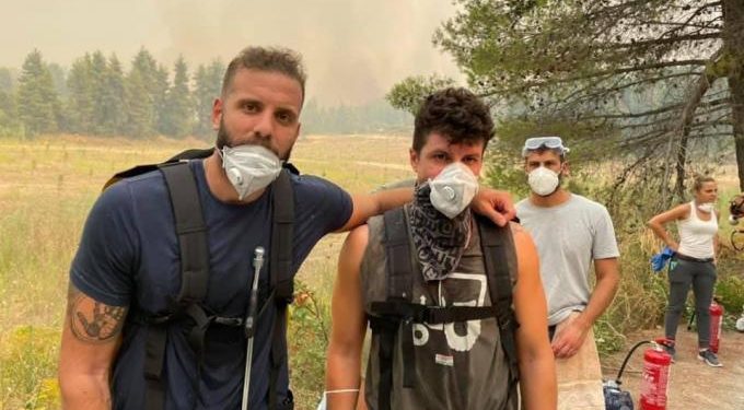 Alldaynews.gr Εύβοια φωτιές: Στη μάχη της κατάσβεσης και ο Νίκος Παππάς!