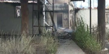 Alldaynews.gr Εύβοια: Κάηκε το σπίτι του Κώστα Χατζή στο Καστρί (βίντεο)