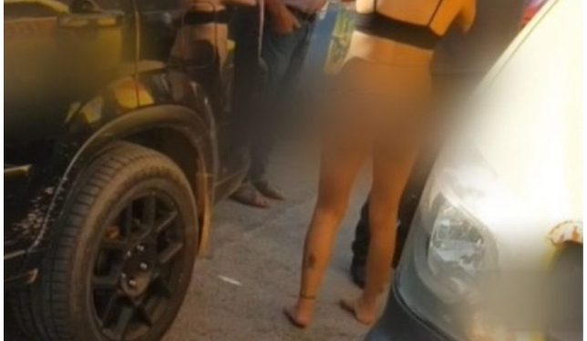 Alldaynews.gr Πυροσβέστες απεγκλώβισαν γυναίκα από φλεγόμενο σπίτι κι εκείνη τους επιτέθηκε!