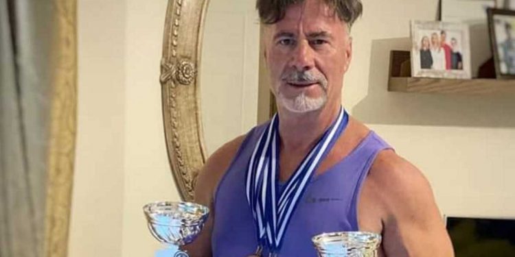 Alldaynews.gr Οικογενειακή τραγωδία: Σκοτώθηκε σε τροχαίο με τον γιο του ο Γιώργος Ρασσιάς – Βαριά τραυματισμένες μάνα και κόρη