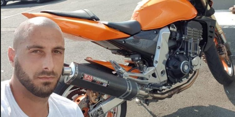 Τραγωδία: Ξεψύχησε στην άσφαλτο ο 28χρονος Σάββας-Μοιραία η κίνηση της 38χρονης[photos]