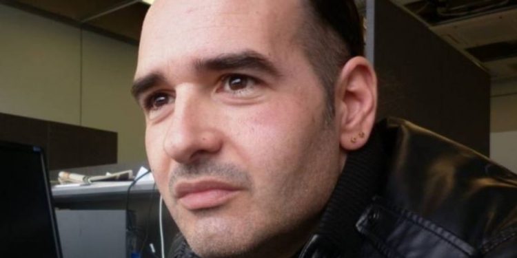 Alldaynews.gr Ανείπωτος Θρήνος:  “Εφυγε” ξαφνικά ο Νίκος λίγους μήνες μετά την μητέρα του