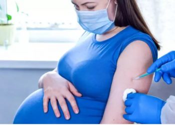 Εγκυμοσύνη: Αναγκαίος και ασφαλής ο εμβολιασμός κατά του κορονοϊού