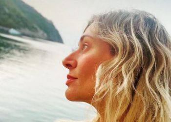 Ζέτα Δούκα: Κατήγγειλε ταβέρνα για κακή ποιότητα-Ακολούθησε Χυδαία επίθεση και υπονοούμενα για τον Πέτρο Φιλιππίδη