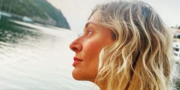 Alldaynews.gr Ζέτα Δούκα: Κατήγγειλε ταβέρνα για κακή ποιότητα-Ακολούθησε Χυδαία επίθεση και υπονοούμενα για τον Πέτρο Φιλιππίδη