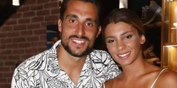 Ρουμελιώτη-Κατσούλης: Ζουν τον έρωτά τους στη Μύκονο-Τα παιχνίδια τους στην θάλασσα[video]