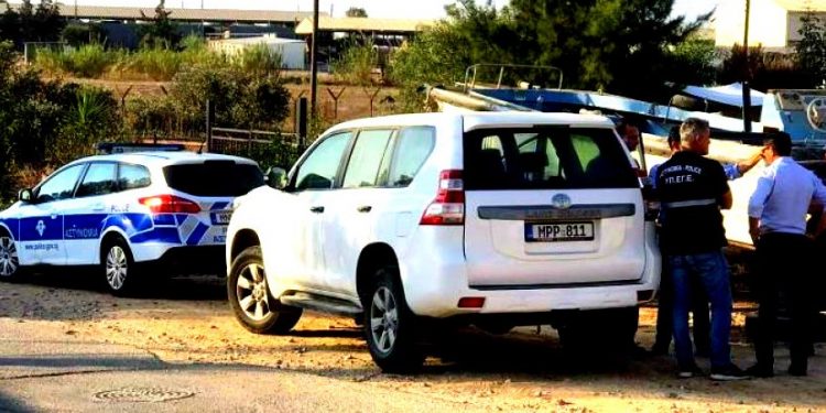 Οδηγός πάτησε δύο πεζούς και εξαφανίστηκε-Έκκληση της Αστυνομίας για εντοπισμό του