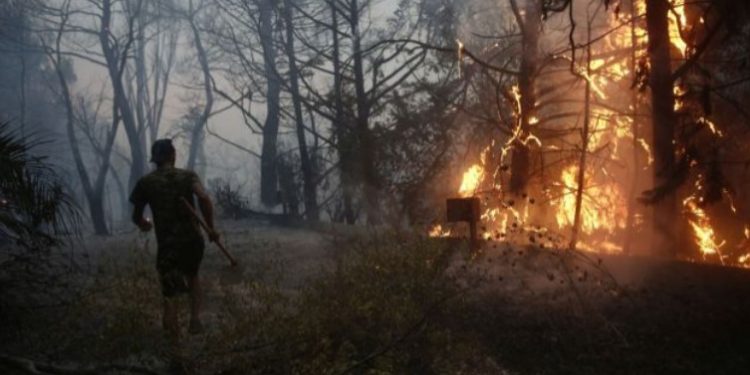 Alldaynews.gr Φωτιά στην Αττική: Οι πυροσβέστες ειδοποιούσαν τρία χρόνια πριν – «Θα έχουμε πυρκαγιά εδώ, είναι το Μάτι της Πάρνηθας»