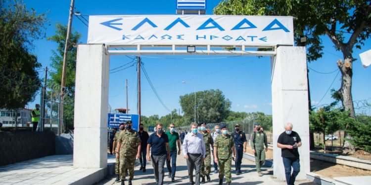 Alldaynews.gr ΣΥΡΙΖΑ: Έχει καεί η μισή χώρα με άπνοια, κι εκείνοι στήνουν σόου στον Έβρο