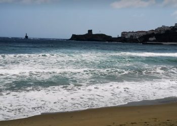 Άνδρος: Εργαζόμενοι φοιτητές έσωσαν γυναίκα από πνιγμό στην θάλασσα