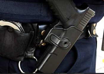 Σοκ στο Γαλάτσι – Σκύλος δάγκωσε αστυνομικό και τον σκότωσε με το υπηρεσιακό του όπλο