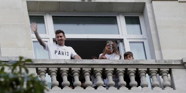 Η πολυτελής ζωή του Μέσι στο Παρίσι -Μένει σε διαμέρισμα 350 τετραγωνικών έναντι 15.500 ευρώ την ημέρα