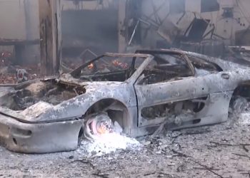 φωτιά αυτοκίνητο