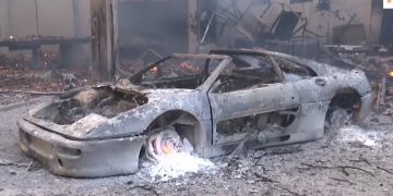 Alldaynews.gr φωτιά αυτοκίνητο