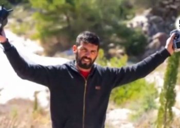 «Με ξέρεις, δεν μπορώ να μην πάω»: Τα λόγια του «ήρωα» πυροσβέστη Βασίλη Φιλώρα το μοιραίο πρωινό (vid)