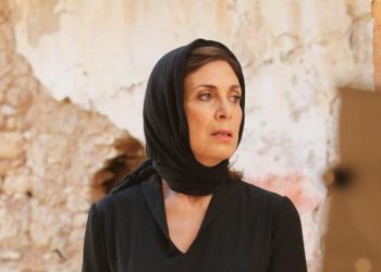 Κατερίνα Διδασκάλου Άγριες Μέλισσες