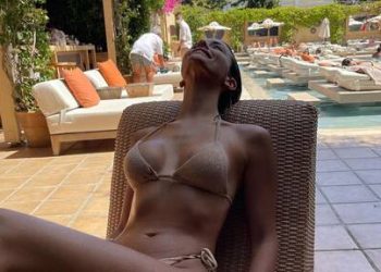 Κατερίνα Λιόλιου: Φωτιές ανάβει στο Instagram η τραγουδίστρια