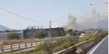 Alldaynews.gr Φωτιά δίπλα στο αεροδρόμιο Ελευθέριος Βενιζέλος (vid)