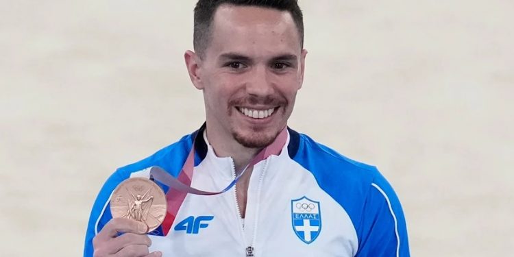 Λευτέρης Πετρούνιας