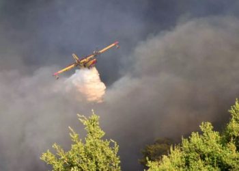 Φωτιά στην Αχαΐα: Συνεχίζεται η μάχη με τις φλόγες-16 άνθρωποι στο νοσοκομείο