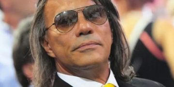 Ηλίας Ψινάκης: Ξεκίνησε την καριέρα του διαφημίζοντας φραπέ, ανδρικά εσώρουχα και τσίχλες[photos]