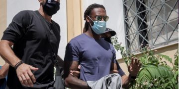 Alldaynews.gr Δικηγόρος Σεμέδο: “Αν τη δείτε και εσείς, θα μου πείτε αν μοιάζει με 17 ή 23-24 ετών”