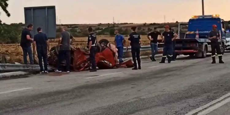 Τραγωδία στις Σέρρες: Τρεις νεκροί και τέσσερις τραυματίες σε τροχαίο[video]