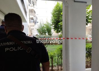 ΠΡΙΝ ΛΙΓΟ – Θεσσαλονίκη: Γυναίκα έπεσε σε αυλή από ταράτσα πολυκατοικίας (φωτο)