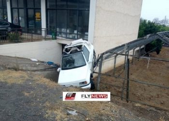 Σοκαριστικό τροχαίο: Τζιπ έπεσε σε θερμοκήπιο – Νεκρός ο οδηγός